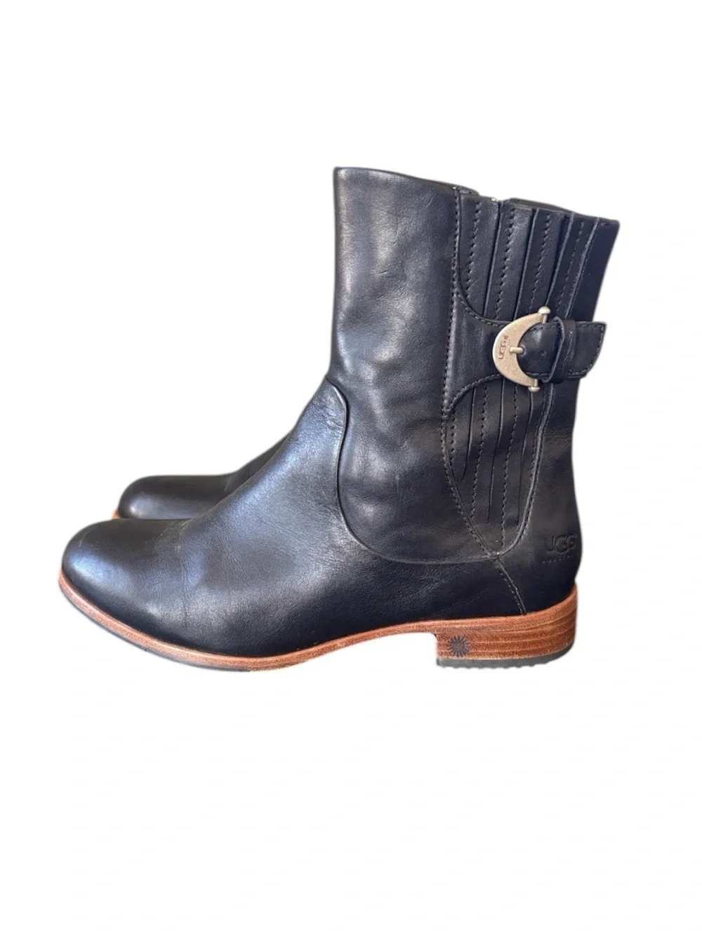 UGG Finnegan‎ Black Leather Silver Buckle Moto Ankle Boots Size 6 / EU 37